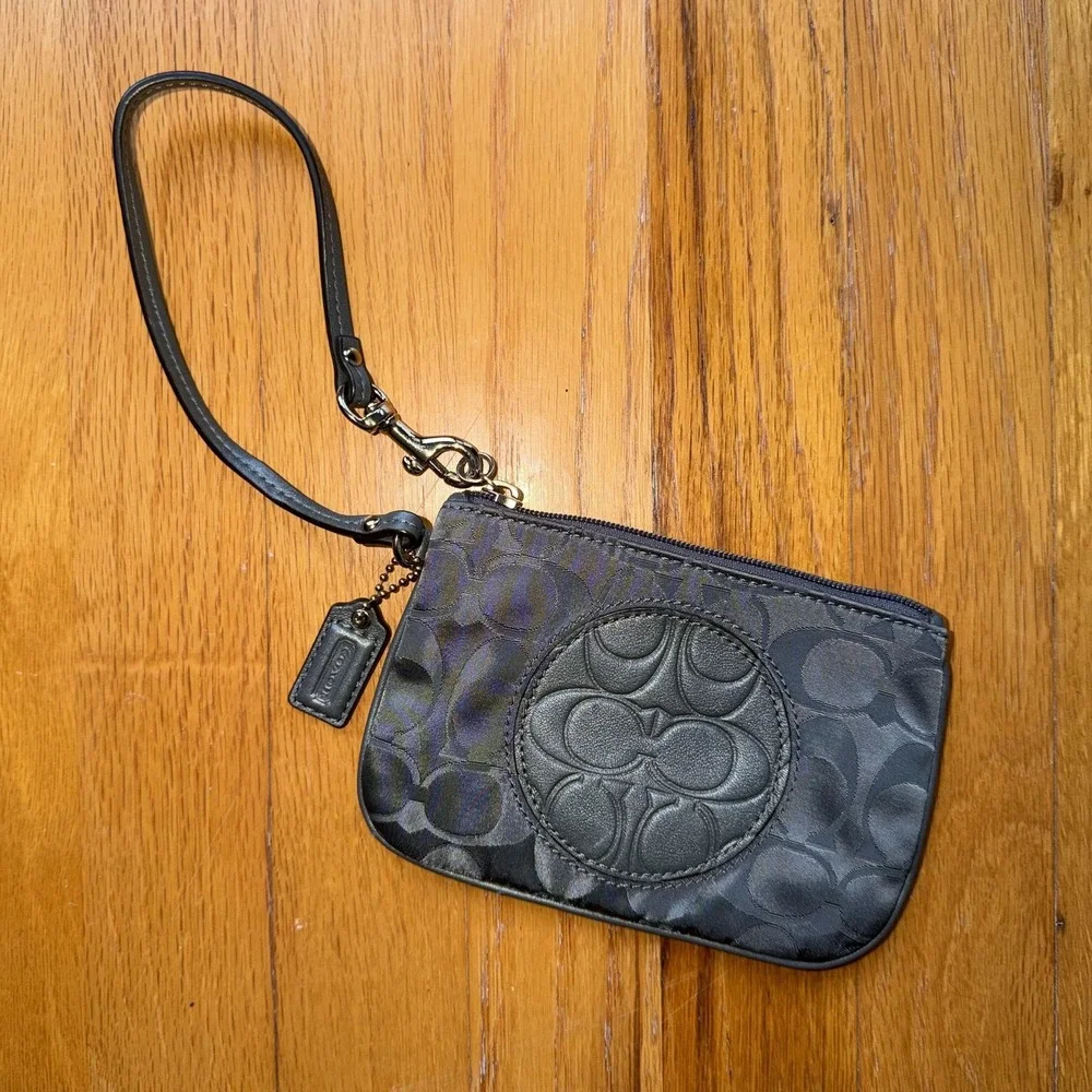Coach Wristlet Bag‎ Small Black Gray Signature C Logo Leather Pouch